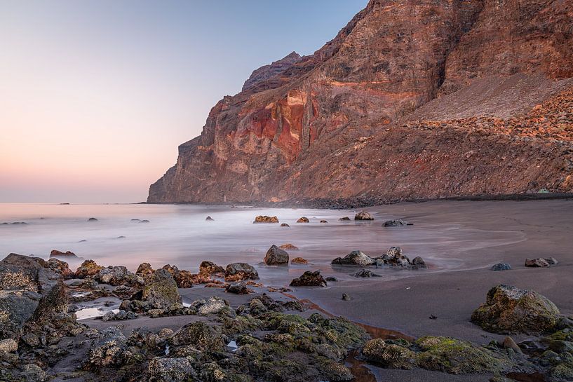 Strand van Playa del Inglés op La Gomera van Gijs Rijsdijk