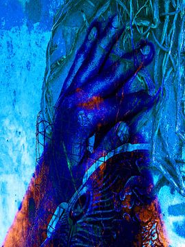 The blue hand von Gabi Hampe