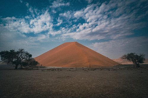 Zandduin in de Namib-woestijn van Namibië