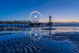 Blue hour at Scheveningen by Chandu Srirangam
