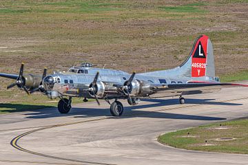 Boeing B-17 Flying Fortress "Yankee Lady&quot ;. sur Jaap van den Berg