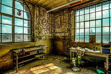 Lost Place Machine Factory by Johnny Flash