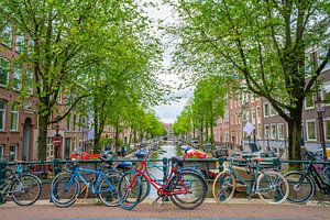 Fietsen in Amsterdam van Ivo de Rooij