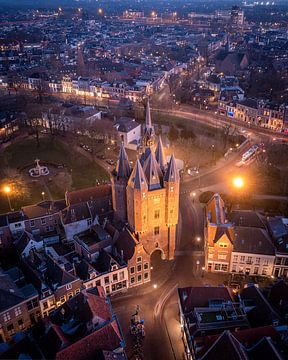 Sassenpoort Zwolle in de avond