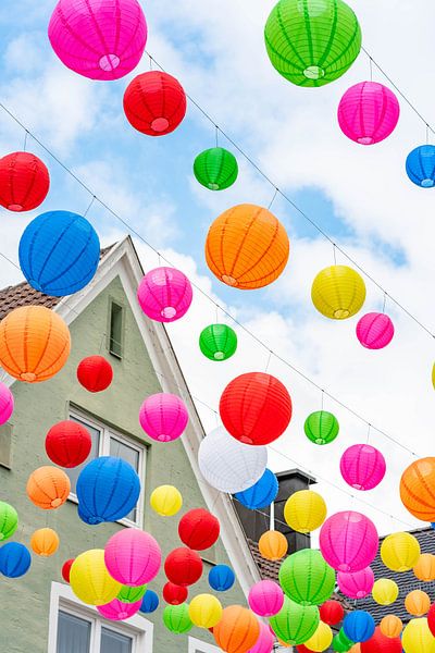 Colorful lanterns in Kempten by Leo Schindzielorz
