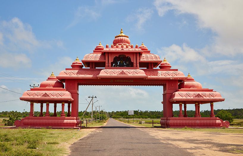Kannakai Puram Welcome Curve by Dilani Butink