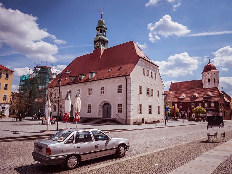 Stadhuis met marktplein in Finsterwalde van Animaflora PicsStock