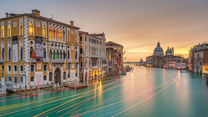Venedig - Palazzo Cavalli-Franchetti - Basilika Santa Maria della Salute (Basilika der Heiligen Mari von Teun Ruijters
