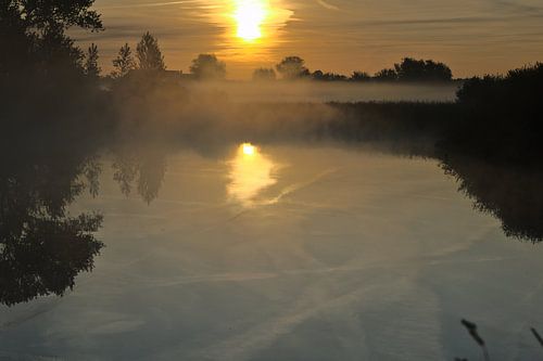 Sunrise over Weel in Zeeland