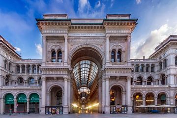 MILAN Galleria Vittorio Emanuele II sur Melanie Viola