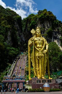 Buddha Batu Caves by Dieter Walther