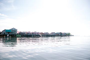 Drijvende huizen in Thailand van Lindy Schenk-Smit