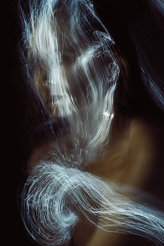 Inner Flow | LightPainting mit Modell | Light Painting