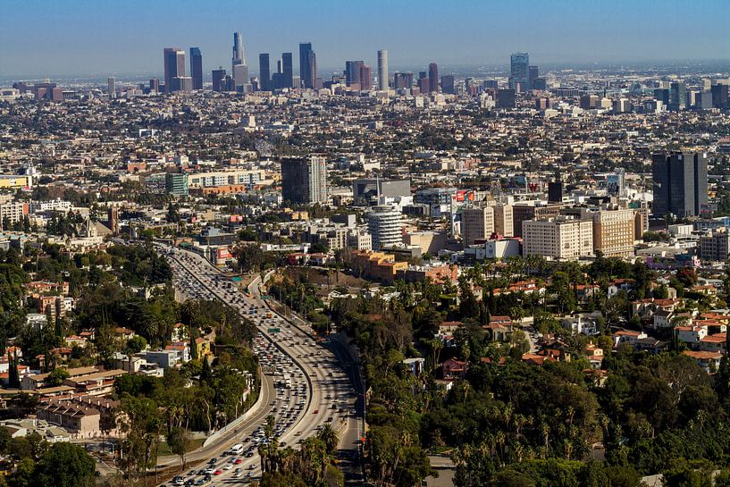 Uitzicht op Downtown Los Angeles van Easycopters