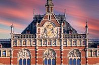Frontansicht des Amsterdamer Hauptbahnhofs in der niederländischen Hauptstadt Amsterdam von gaps photography Miniaturansicht