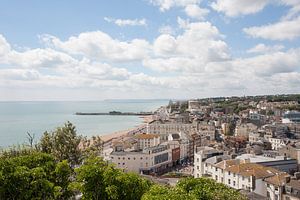 Een prachtig uitzicht over de stad Hastings 