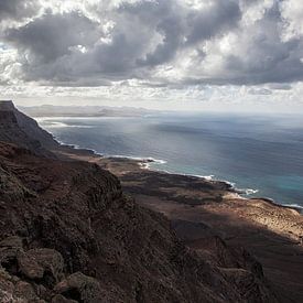 High viewpoint coastal view Lanzarote by Peter van Eekelen