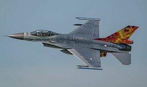 Dragon frison sur la queue du F-16 J-871 de KLu.