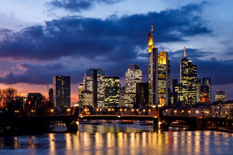 Die Skyline von Frankfurt am Main von Roland Brack