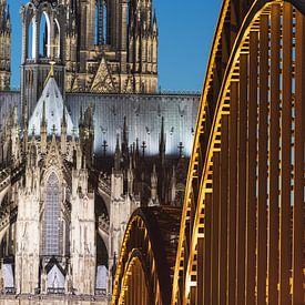 Avondsfeer in de Dom van Keulen, Hohenzollernbrücke, Keulen van Walter G. Allgöwer