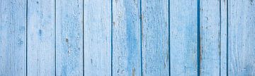 Panoramische houten textuur van lichtblauwe houten achtergrond van Alex Winter