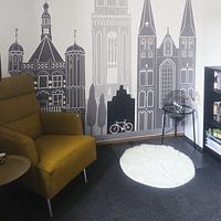 Klantfoto: Skyline illustratie stad Deventer zwart-wit-grijs van Mevrouw Emmer, als behang