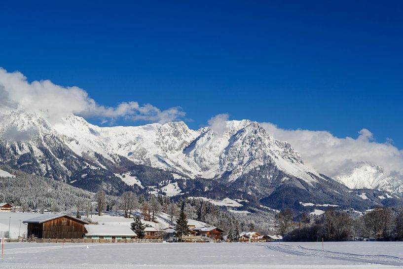 Wilde Kaiser gezien vanuit Söll, in Oostenrijk, Tirol by Jani Moerlands