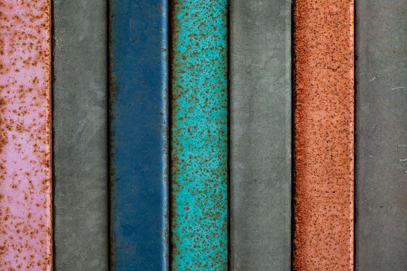 Coloured metal plates, industrial look by Sia Windig