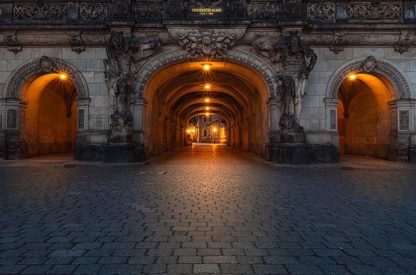 De Georgentor in Dresden in de vroege ochtend van Marc-Sven Kirsch