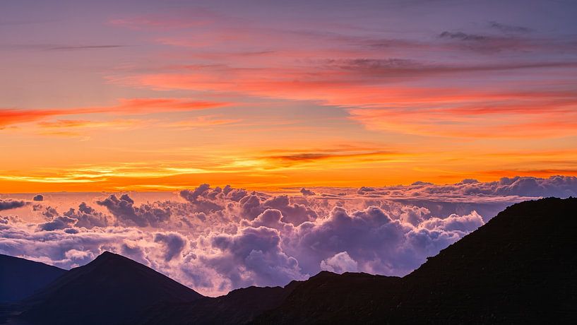 Zonsopkomst op de Haleakala vulkaan, Maui, Hawaii van Henk Meijer Photography