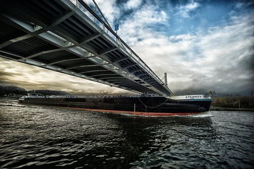 Pont sur l'éternité sur Jo Beerens