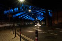 Keulenbrug doorgang blauw verlicht