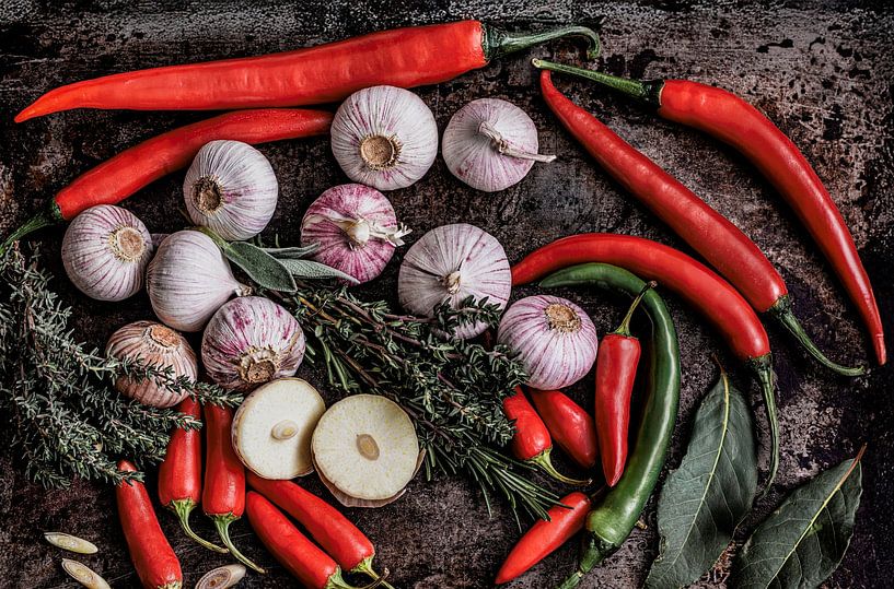 Hot cuisine - chilli, garlic &amp; herbs by Sabine Schemken