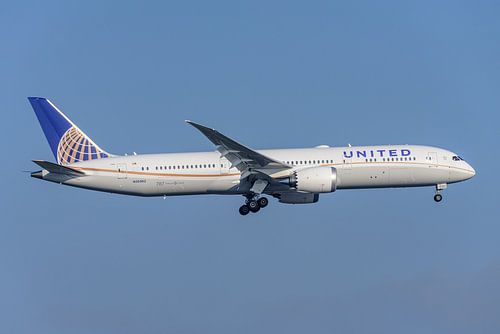United Airlines Boeing 787-9 Dreamliner.