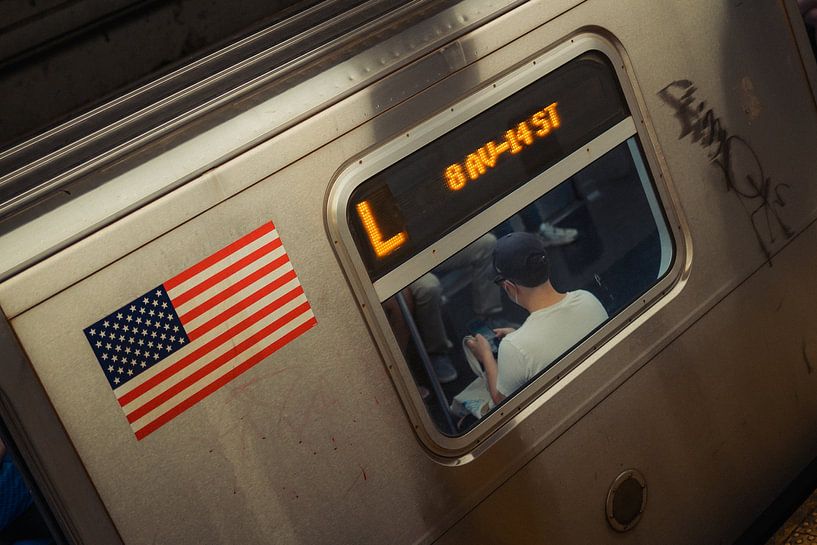 NY Subway – L-Train Fahrgast und amerikanisches Lebensgefühl von NZME Photography