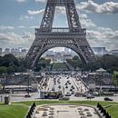 Onder de Eiffeltoren van René van Leeuwen thumbnail