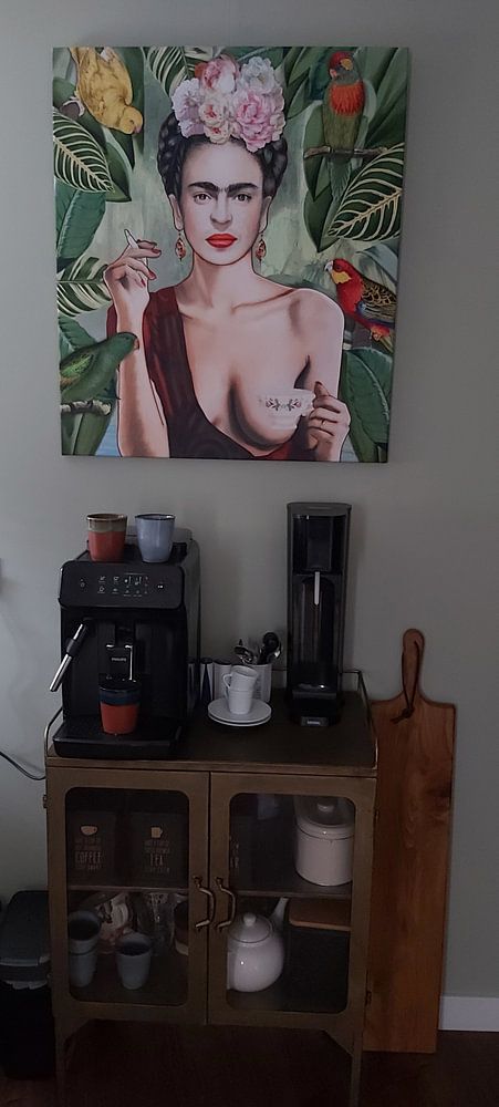 Frida con amigos  von Nettsch . 