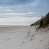 Tot rust komen op het strand op Ameland van Anouk Strijbos