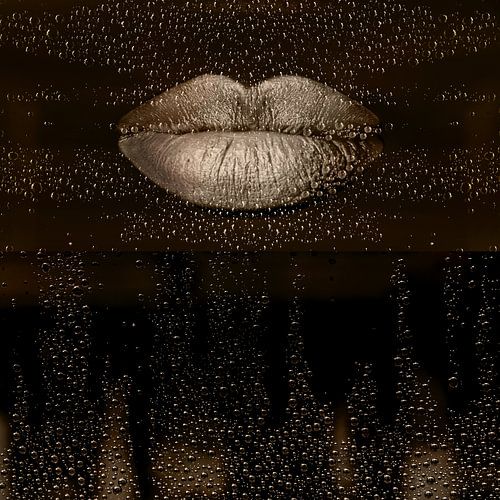 Silver Lips. Digitale kunst. Druppels. van Alie Ekkelenkamp