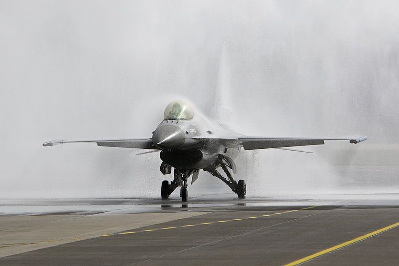 F-16 Dusche von Robert Verbrugge