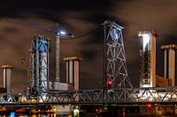 Botlekbrug bij avond