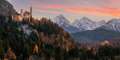 Panorama van Hohenschwangau en Neuschwanstein, Beieren, Duitsland