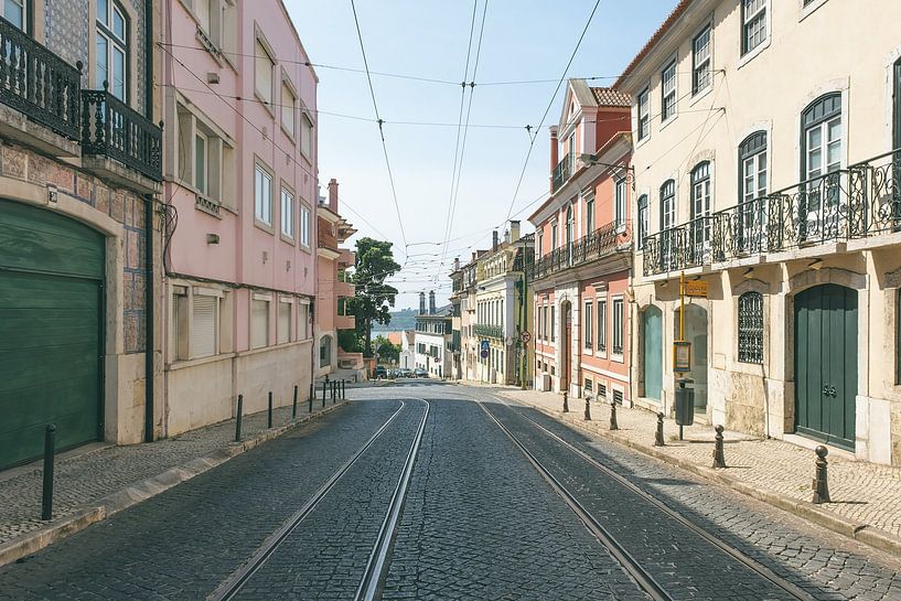 Lisbon by Hello Pompoyo