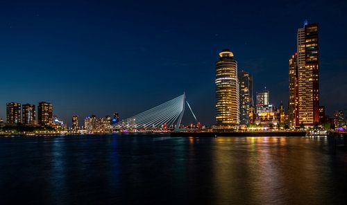 Rotterdam by night Kop van zuid Centrum Zuid holland