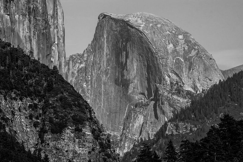 Yosemite mountains by Stefan Verheij