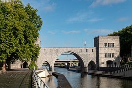 Pont à trous Tournai sur Richard Wareham