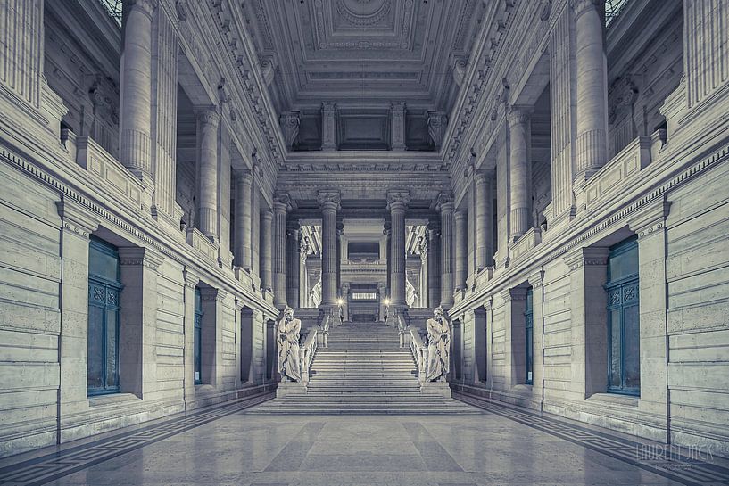 Palais de justice by Laurent Jack
