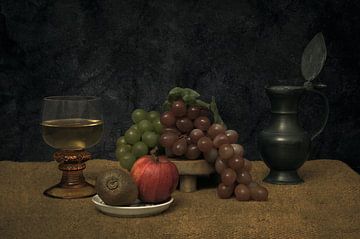 Stilleven met druiven, fruit en wijn van René Ouderling