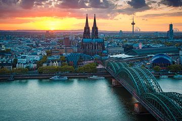 Sonnenuntergang in Köln von Martin Wasilewski