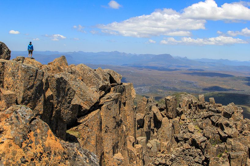 La vue du sommet de Cradle Mountain en Tasmanie par Daphne de Vries